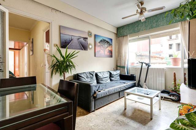 Piso en Venta en Carrer del Rosselló en La Torrassa