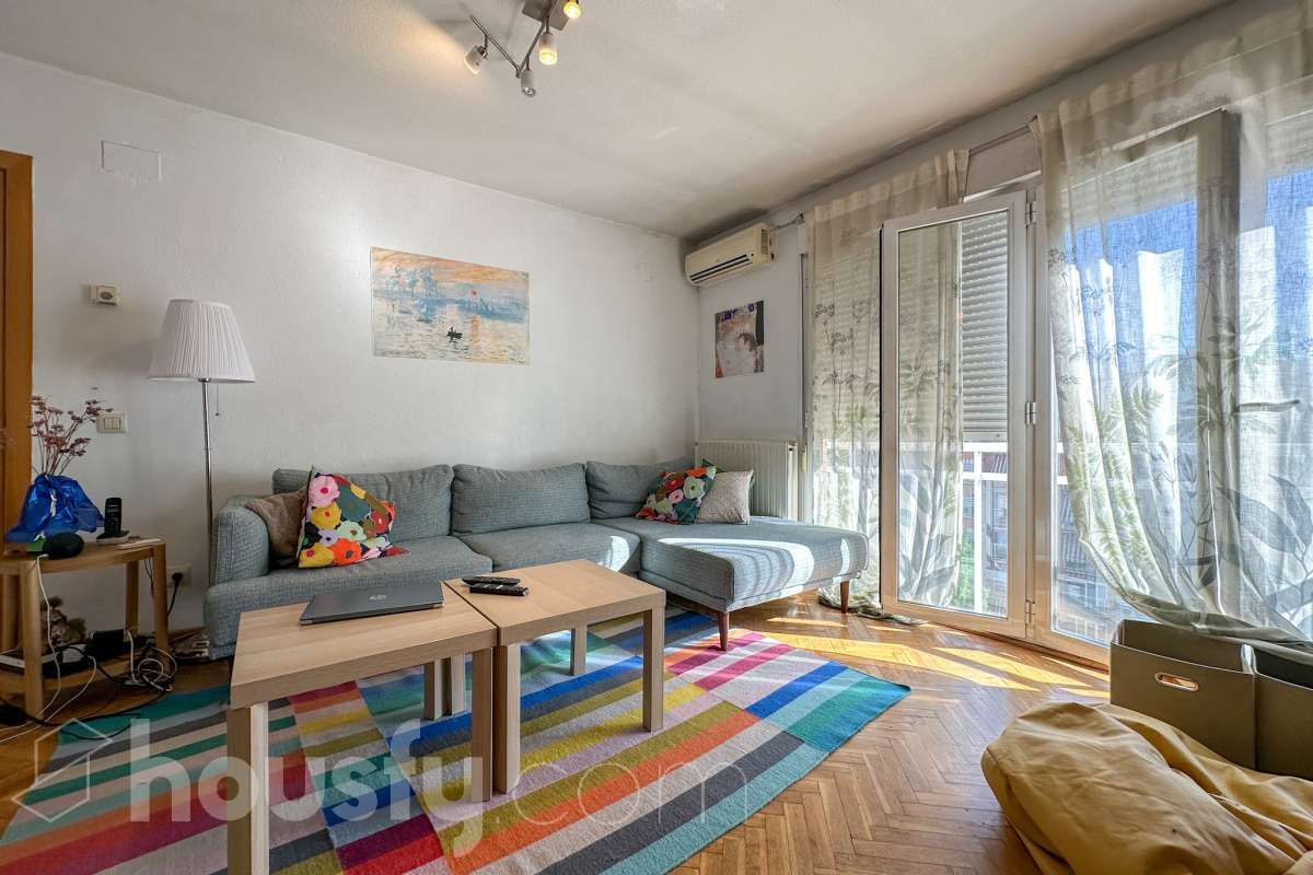 Living room of Flat for sale in  Madrid Capital  with Air Conditioner, Heating and Terrace