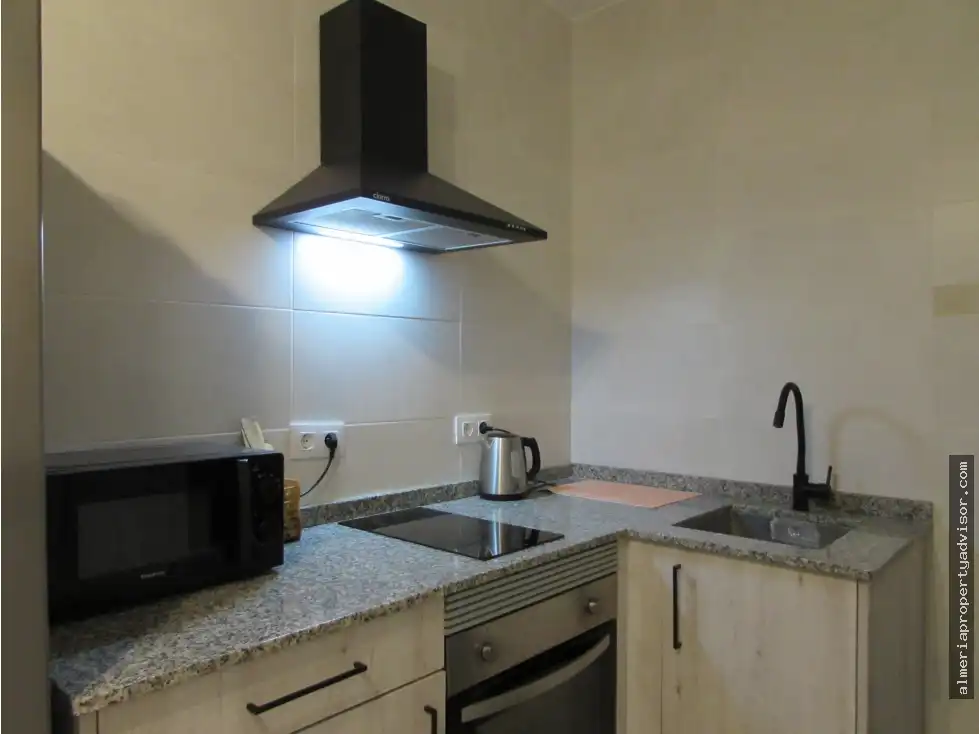 Cuina de Apartament de lloguer en Mojácar amb Aire condicionat, Calefacció i Terrassa