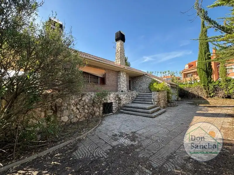 Vista exterior de Casa o chalet en venta en Simancas con Trastero y Piscina