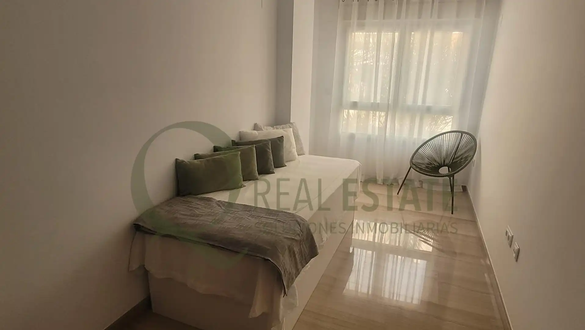 Bedroom of Flat for rent in Alicante / Alacant  with Heating, Terrace and Furnished