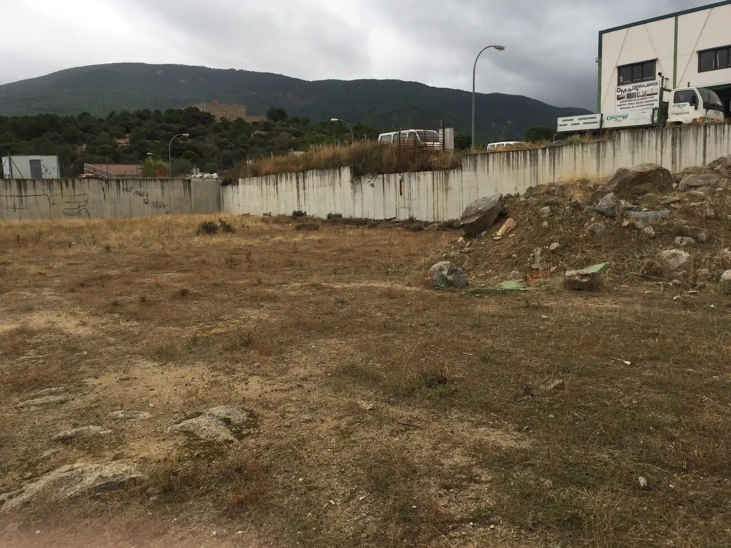 Industrial land for sale in Cota, La Adrada