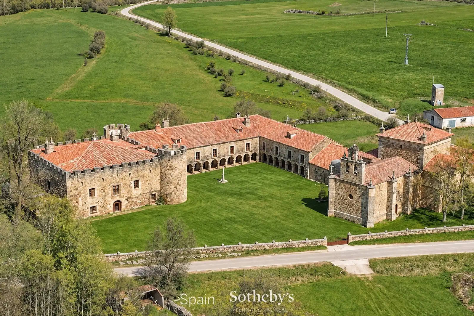 Vista exterior de Finca rústica en venta en Almarza, Soria