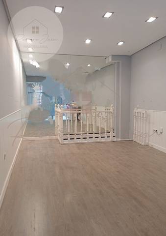 Local comercial en Venta en San Bartolomé - Millán de Priego