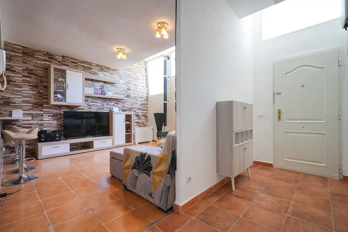 Sala de estar de Casa adosada en venta en Villalbilla con Aire acondicionado, Calefacción y Terraza