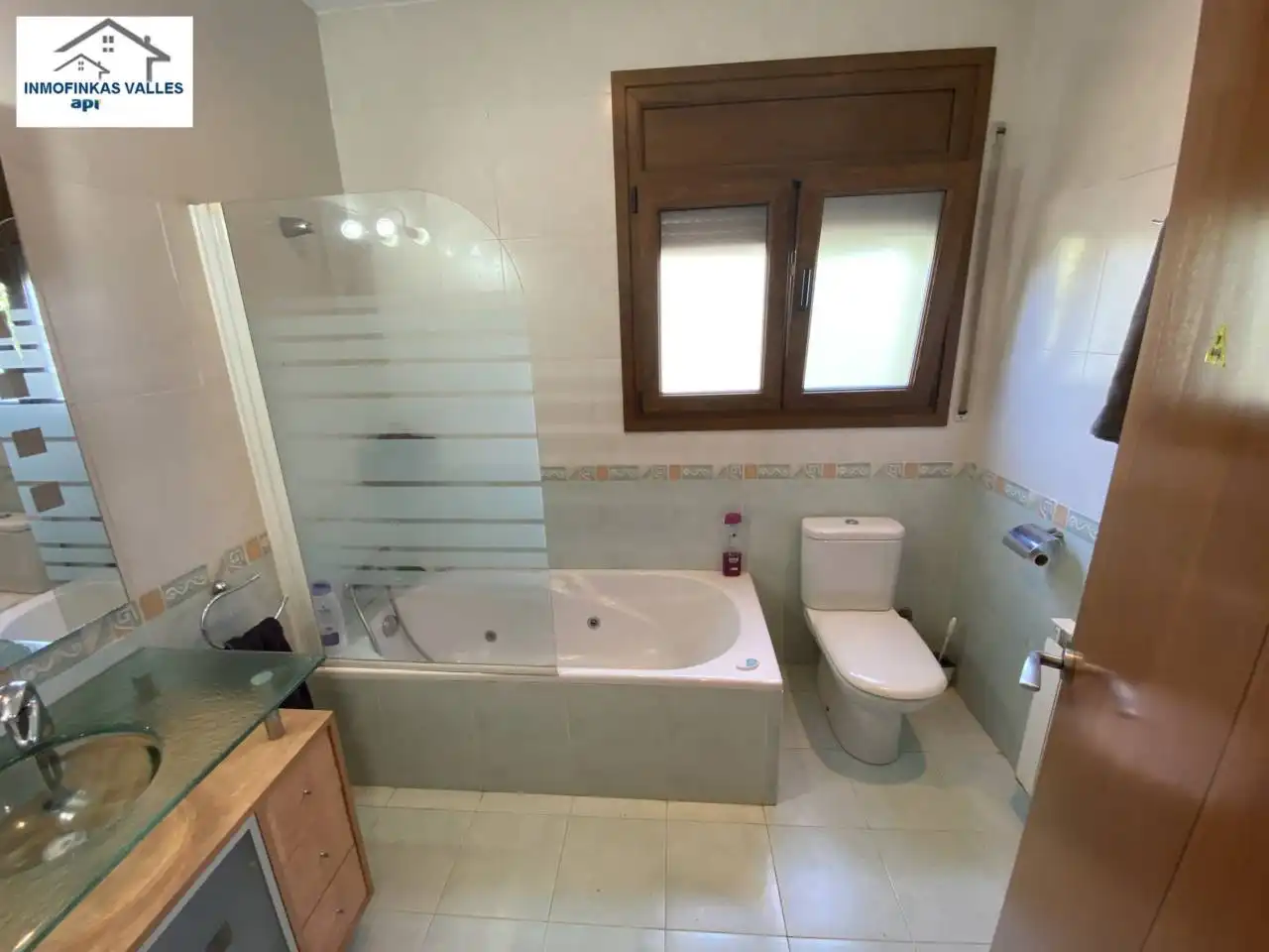 Baño de Casa o chalet en venta en Lliçà de Vall con Aire acondicionado, Calefacción y Jardín privado