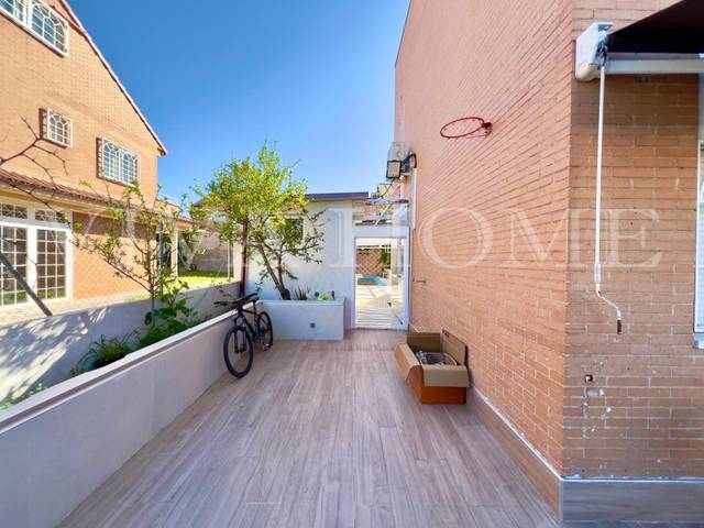 Casa adosada en Venta en Calle Manuel Azaña en Casco Histórico