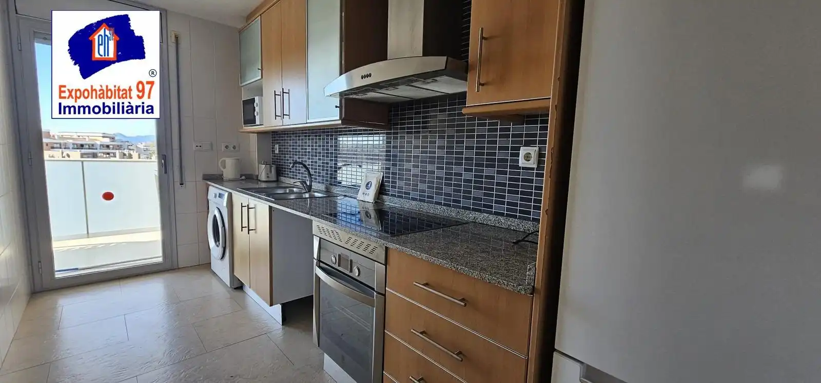 Cuina de Apartament en venda en Salou amb Calefacció, Jardí privat i Terrassa