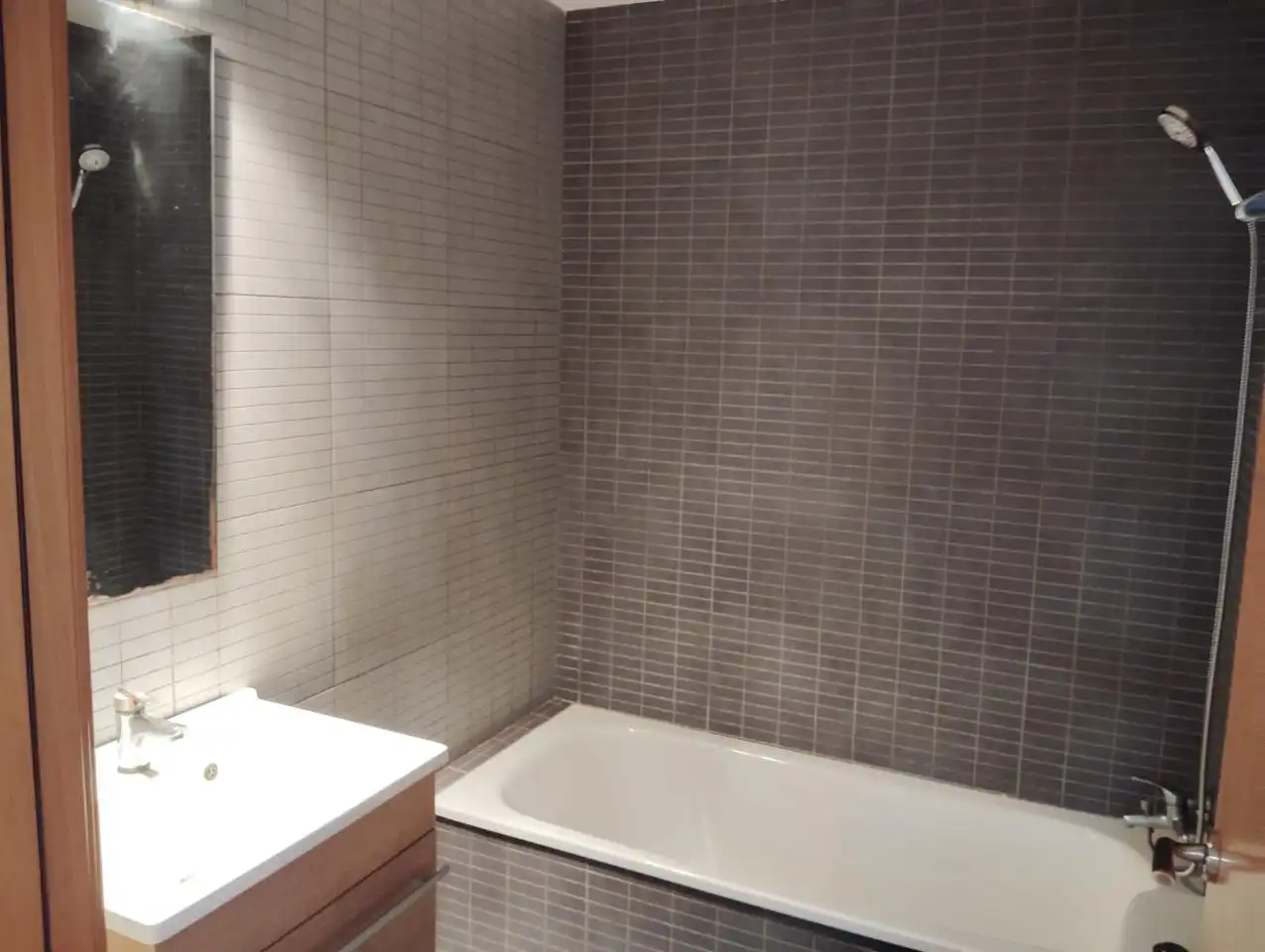 Bathroom of Flat for sale in Manresa  with Terrace and Furnished