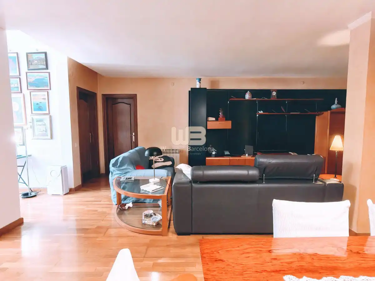 Dúplex en venta en Carrer de Provença, El Camp de l'Arpa del Clot