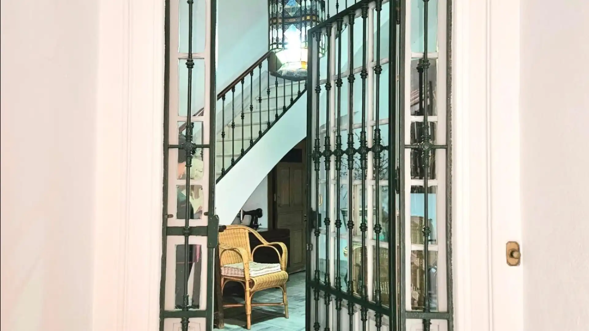 Casa o chalet en venta en  Sevilla Capital con Aire acondicionado, Terraza y Trastero