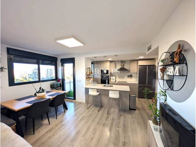 Piso en Venta en Paus - Poligono San Blas