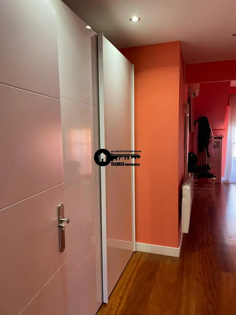 Habitación de Casa adosada en venta en Albacete con Aire acondicionado, Calefacción y Jardín privado