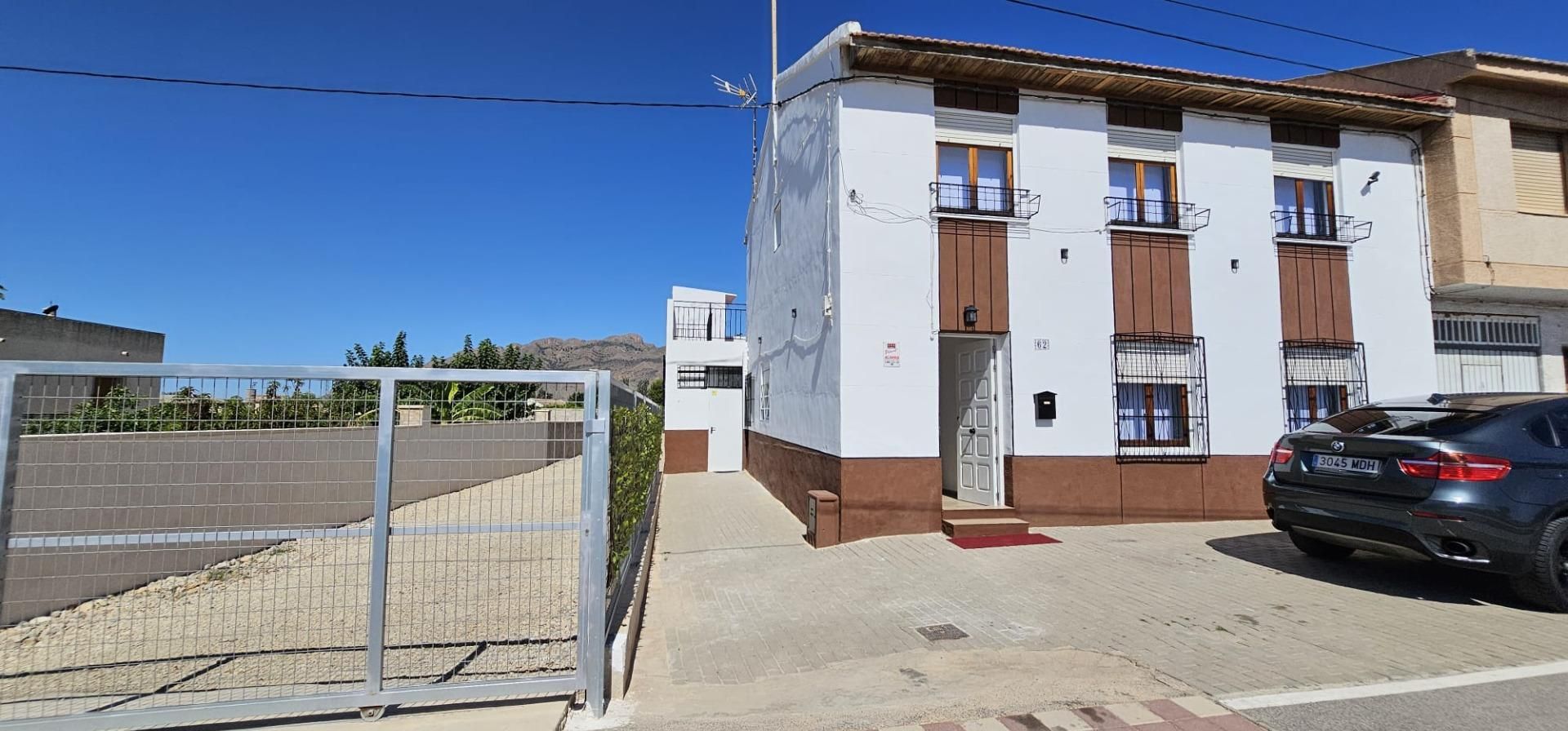 Exterior view of Building for sale in Orihuela
