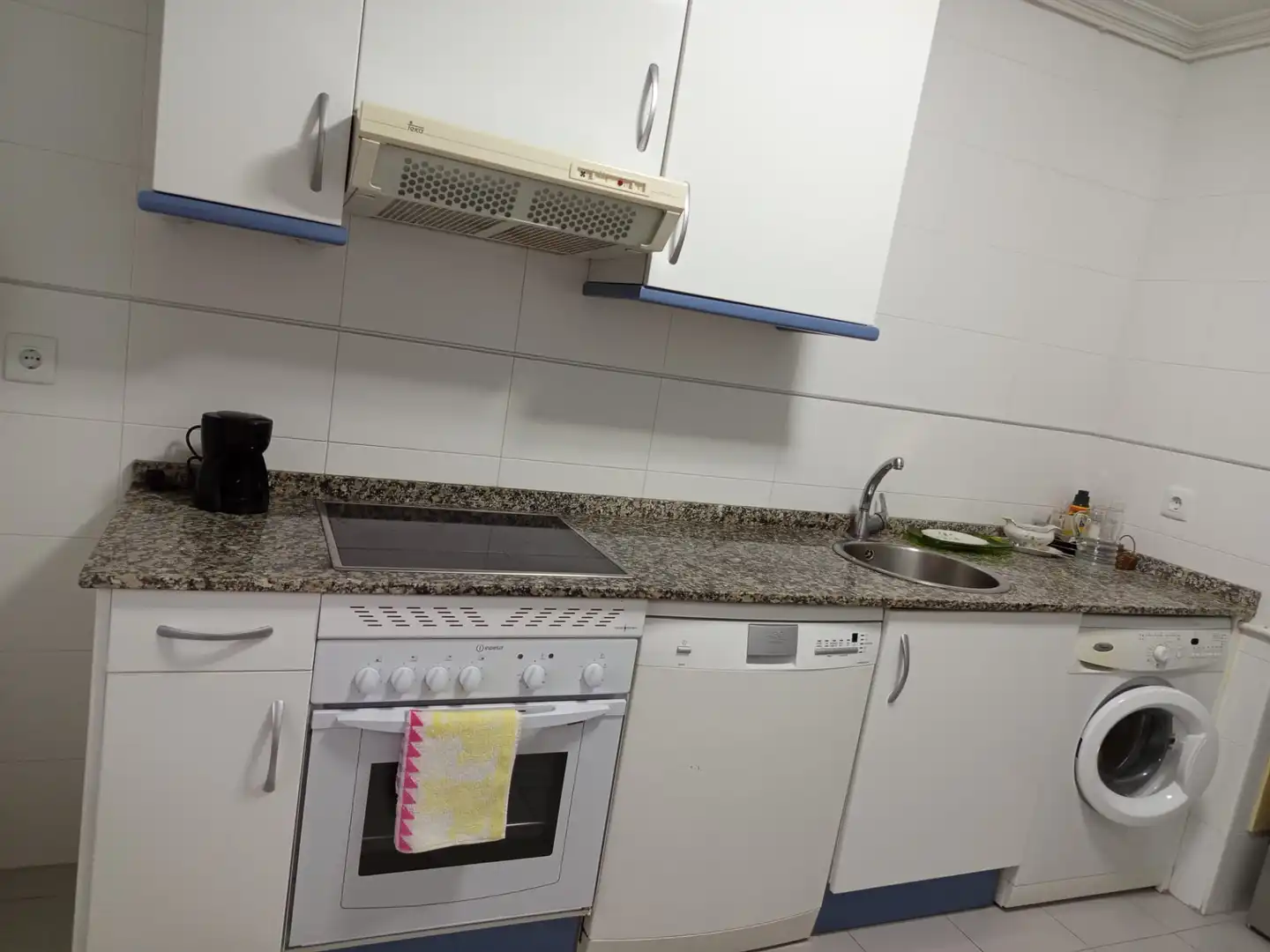 Küche von Wohnung zur Miete in Gijón  mit Heizung, Terrasse und Abstellraum