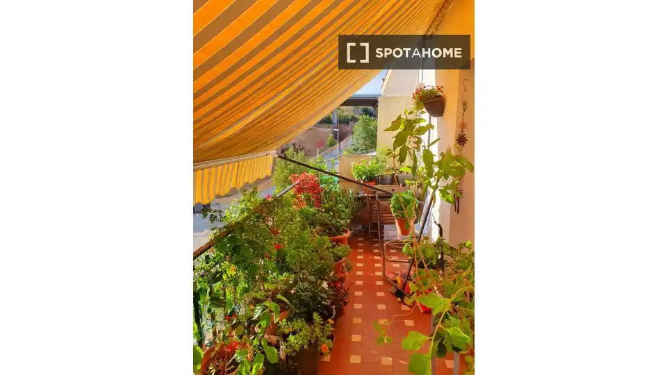 Room in Califòrnia - Santa Madrona