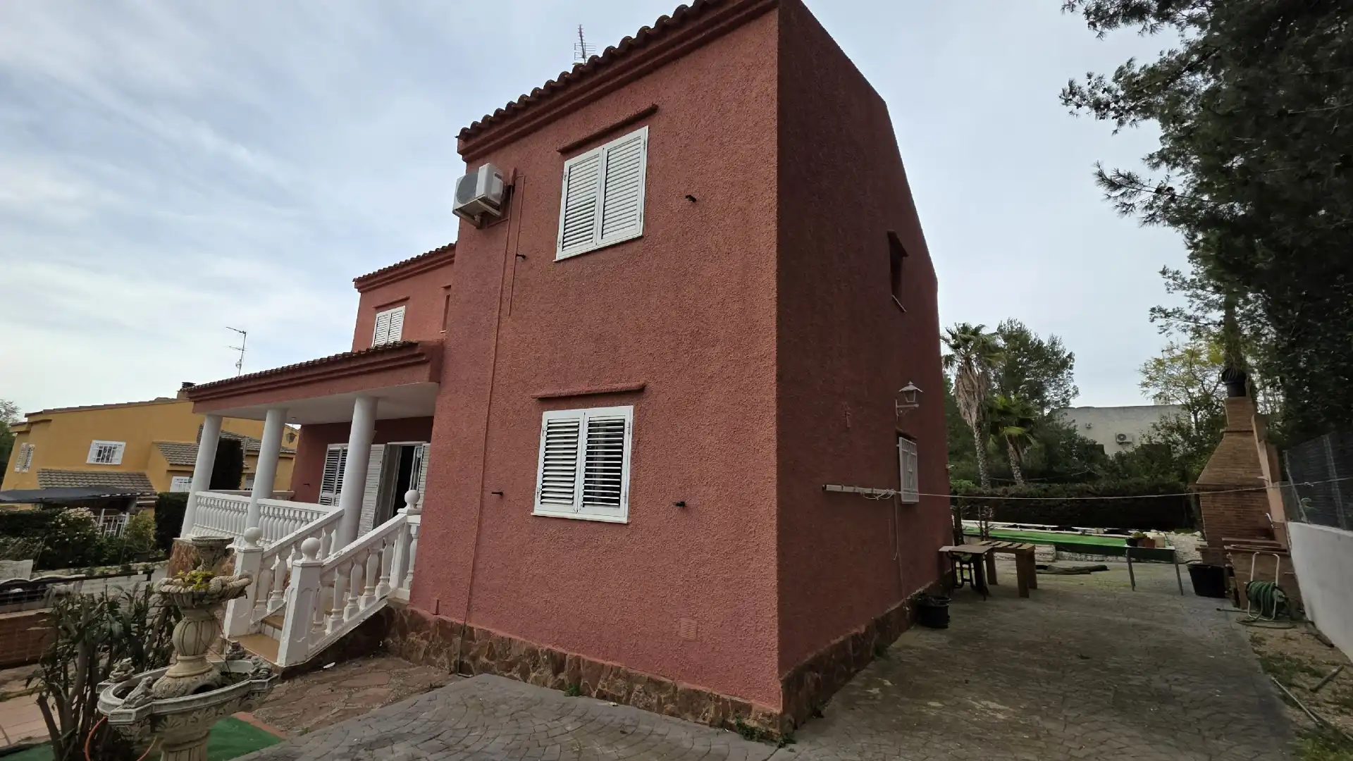 Vista exterior de Casa o chalet en venta en Chiva con Aire acondicionado, Jardín privado y Terraza