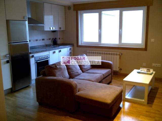 Piso en Venta en Rúa de Isidro Parga Pondal en Castiñeiriño - Cruceiro de Sar