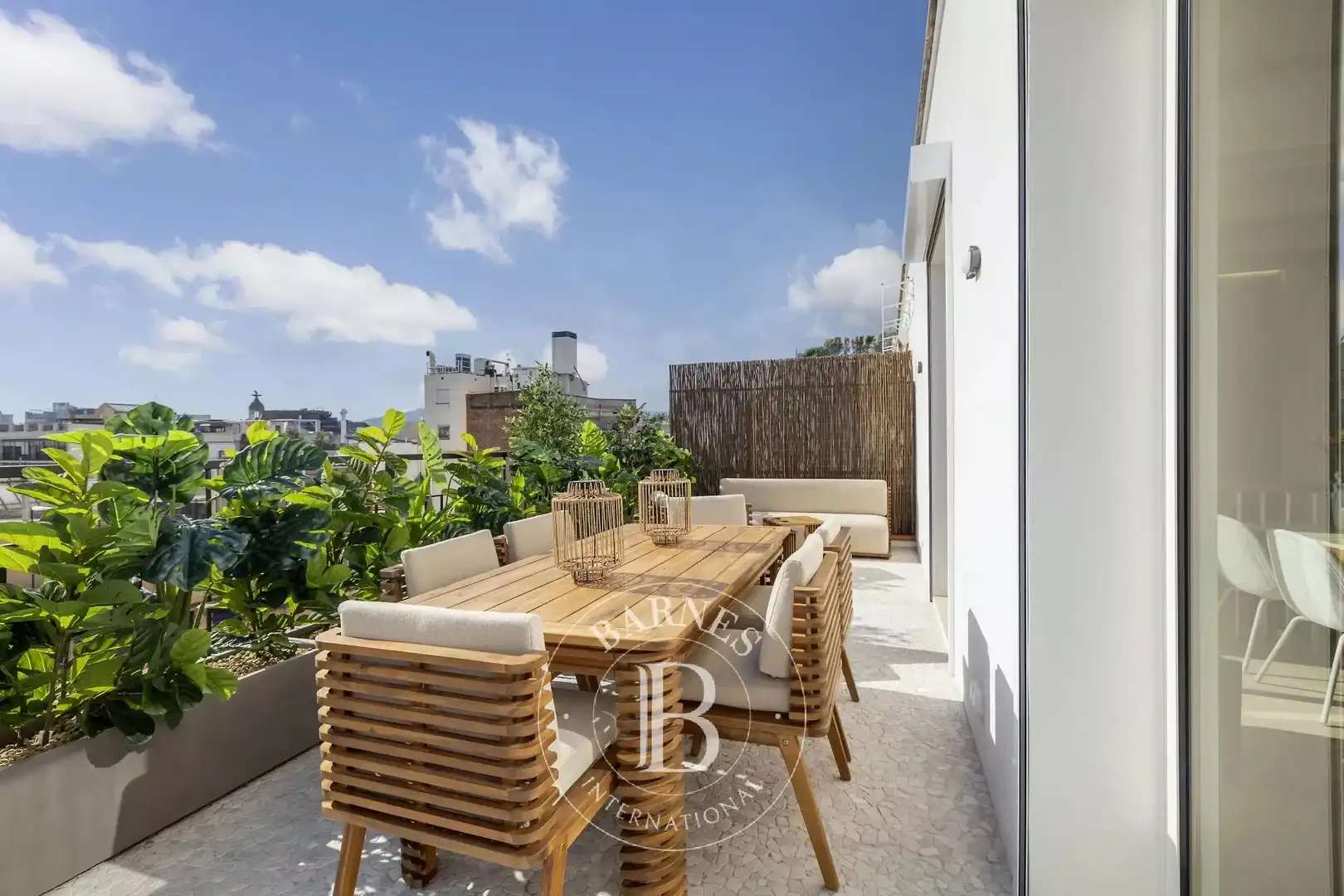 Penthouse mit Aufzug zum Verkauf in Eixample