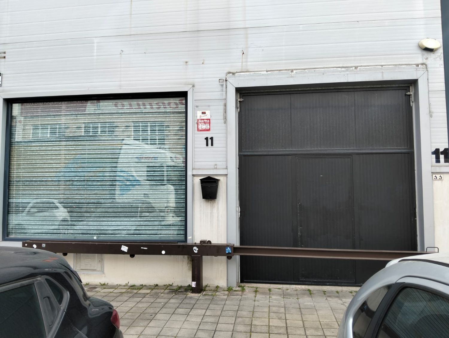 Exterior view of Industrial buildings for sale in  Sevilla Capital