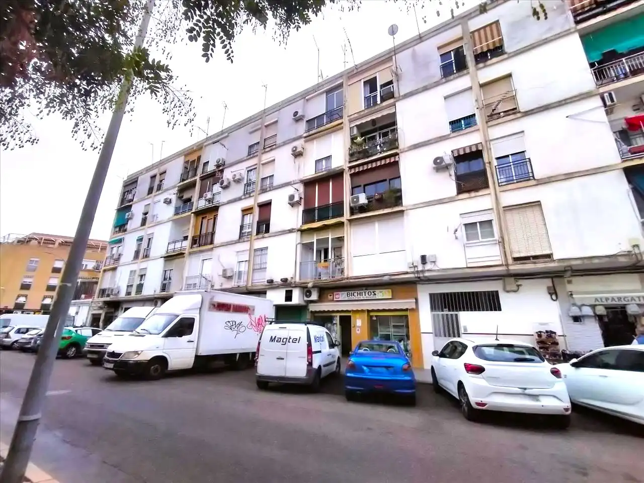 Vista exterior de Pis en venda en Córdoba amb Traster