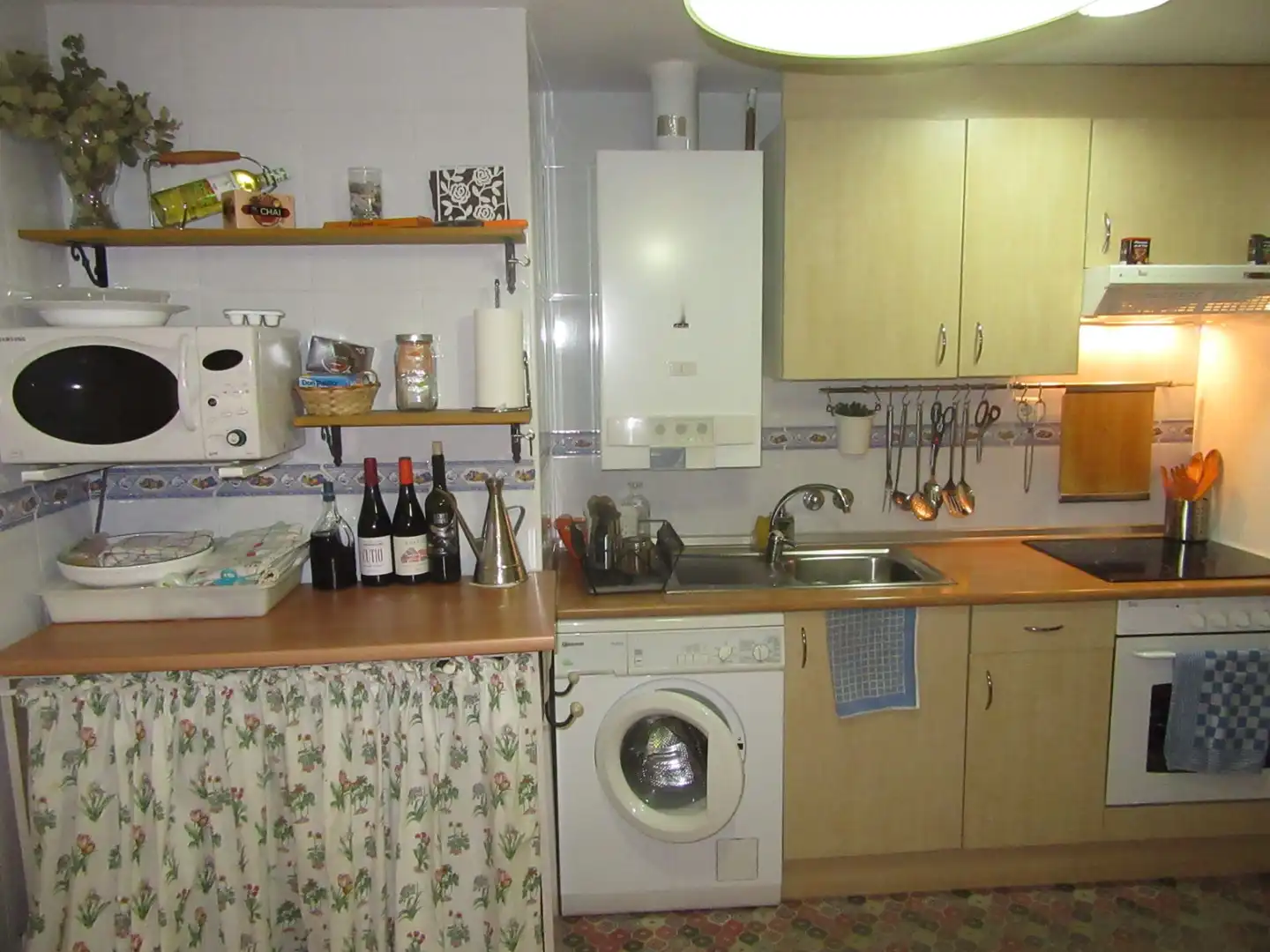 Cuina de Apartament en venda en Sabiñánigo amb Calefacció, Terrassa i Traster