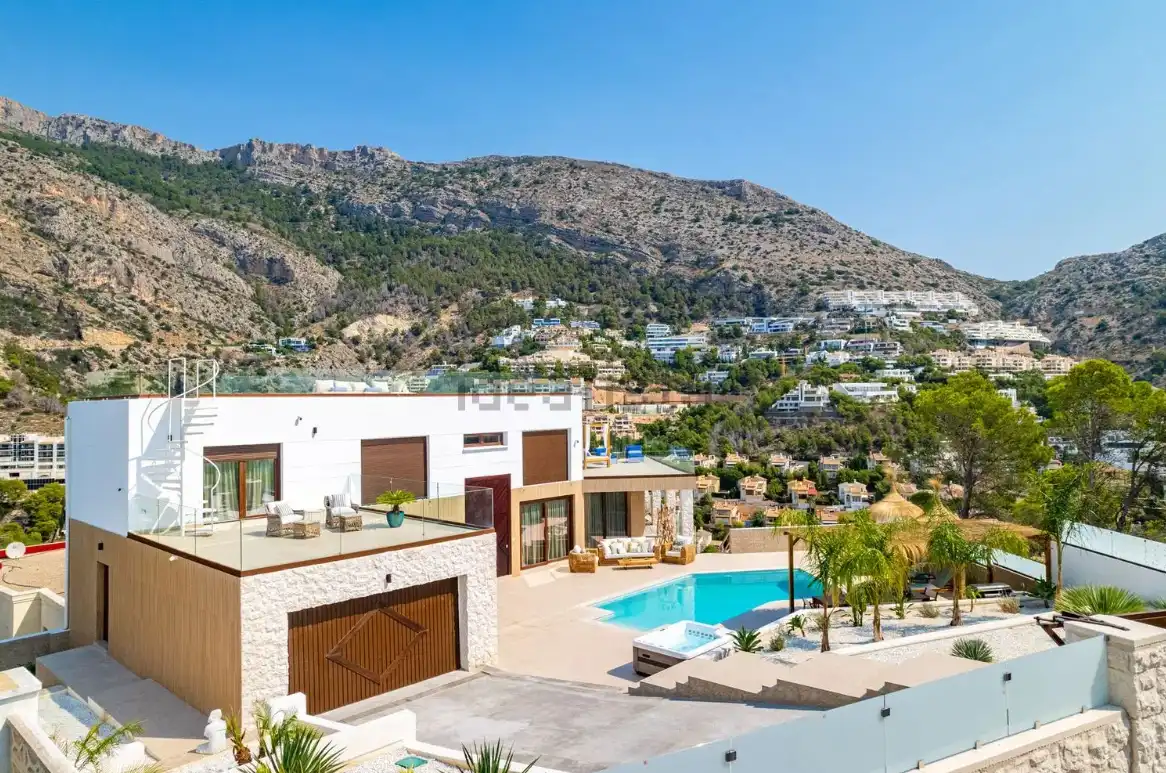Vista exterior de Casa o chalet en venta en Altea con Aire acondicionado, Calefacción y Jardín privado