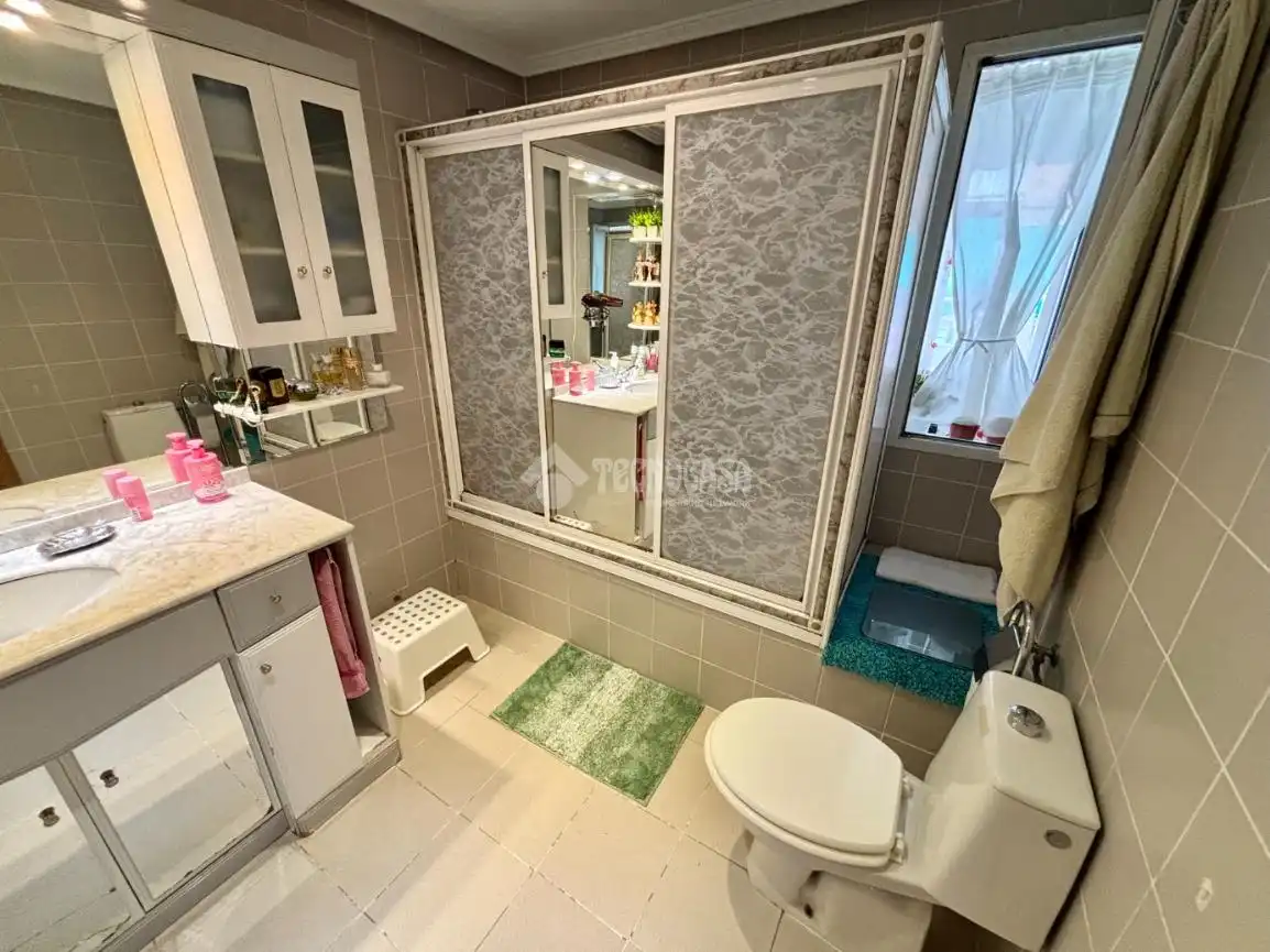 Baño de Piso en venta en Alcalá de Henares con Aire acondicionado y Calefacción