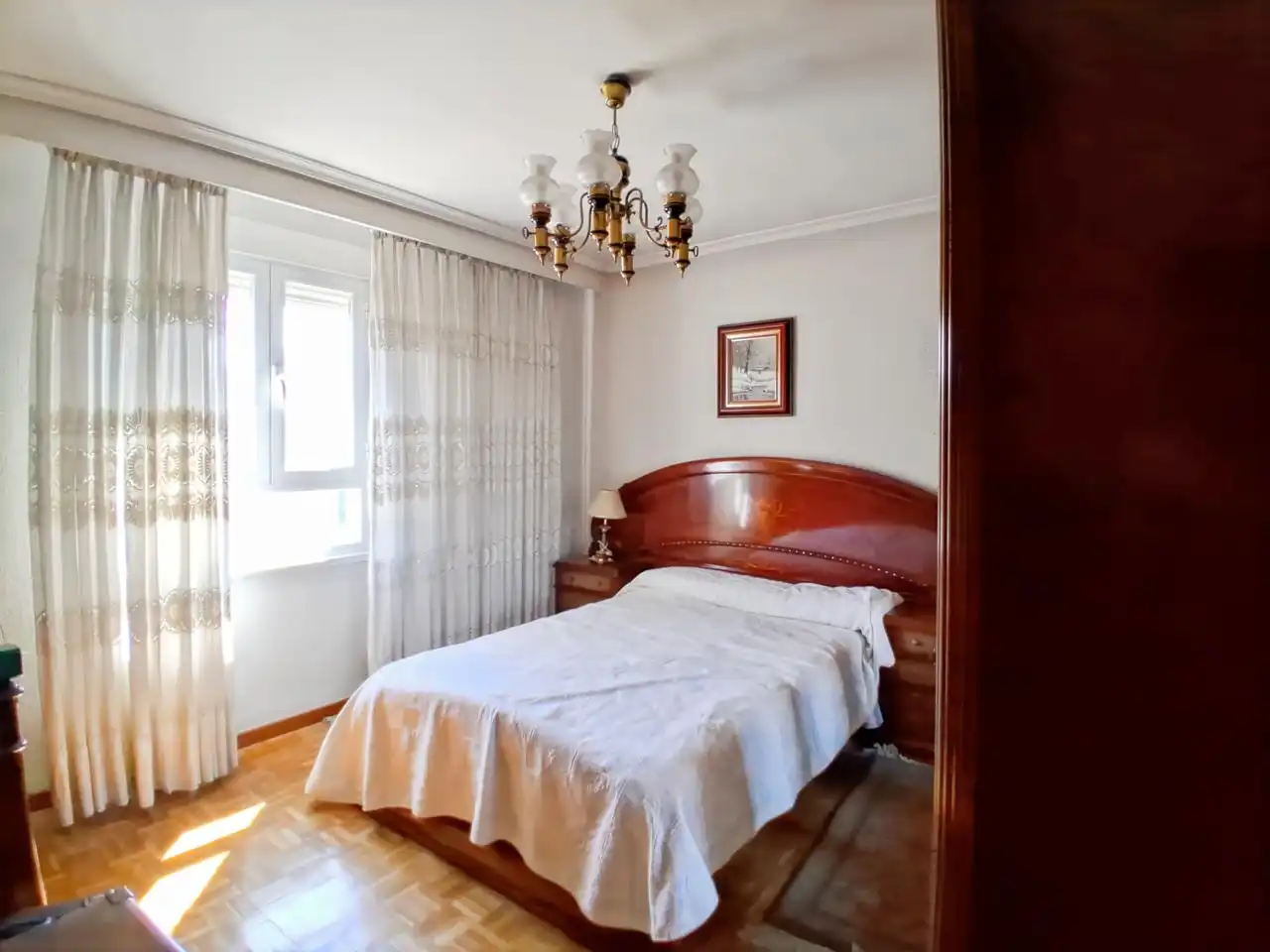 Dormitori de Pis en venda en Madrid amb Calefacció, Parquet i Terrassa