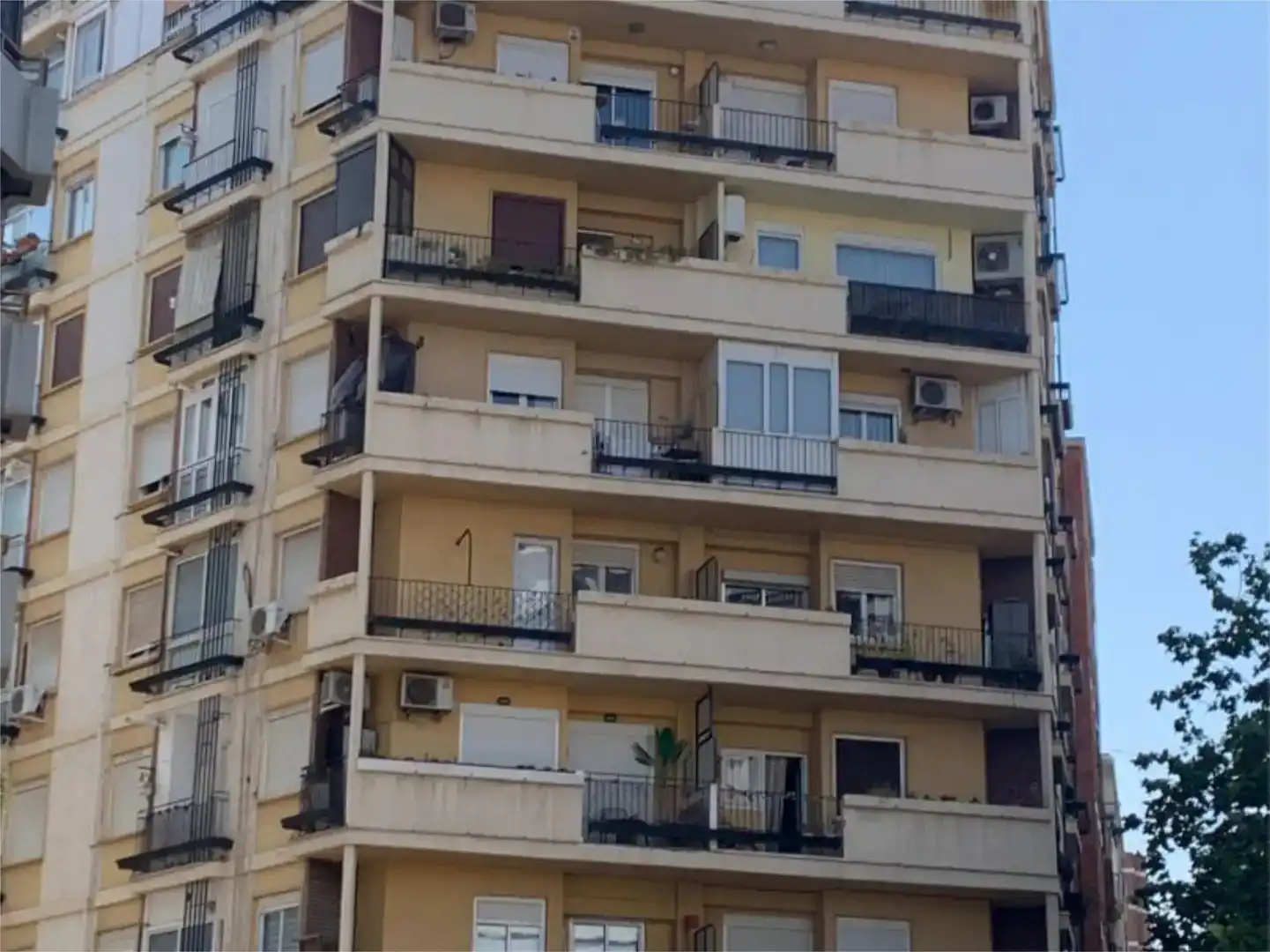 Vista exterior de Pis en venda en  Valencia Capital amb Aire condicionat i Balcó