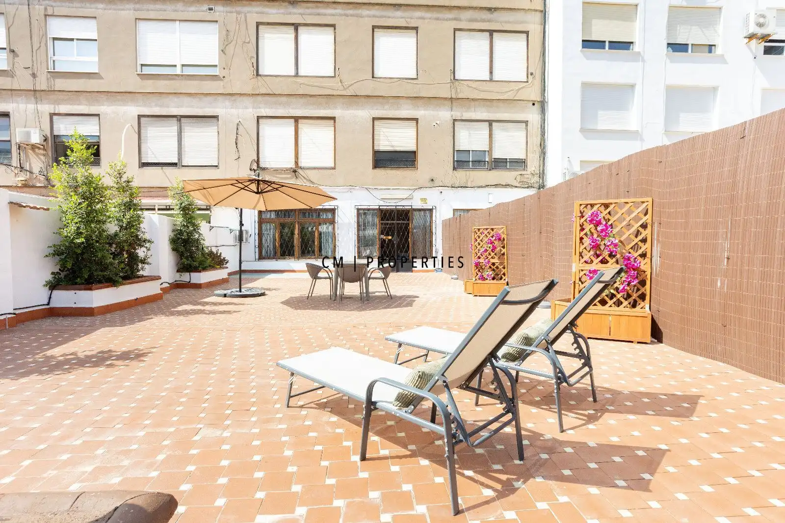 Terrassa de Pis de lloguer en Valencia amb Aire condicionat, Calefacció i Parquet