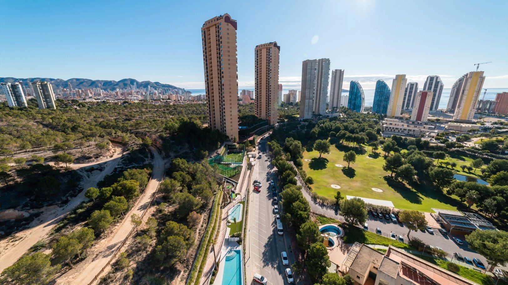 Vista exterior de Àtic en venda en Benidorm amb Aire condicionat, Calefacció i Terrassa
