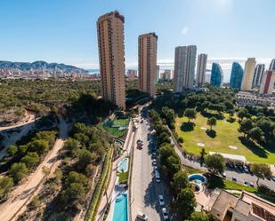 Vista exterior de Àtic en venda en Benidorm amb Aire condicionat, Calefacció i Terrassa