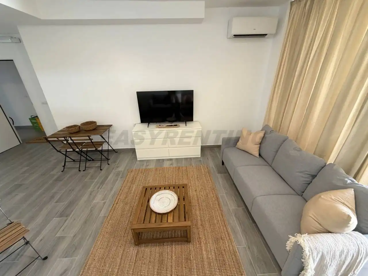 Wohnzimmer von Loft zur Miete in La Línea de la Concepción mit Klimaanlage, Möbliert und Alarm