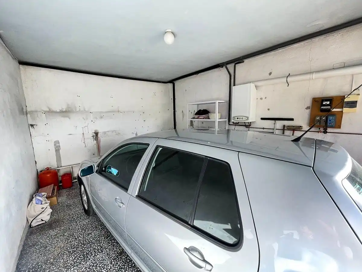 Aparcament de Casa o xalet en venda en L'Alfàs del Pi amb Terrassa i Piscina