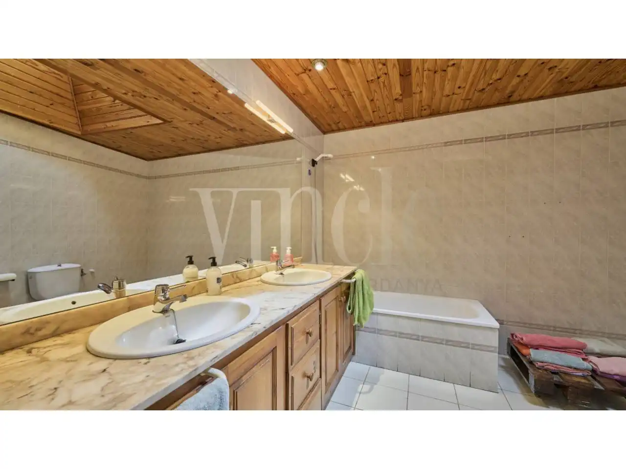 Bany de Casa o xalet en venda en Bolvir amb Jardí privat i Parquet