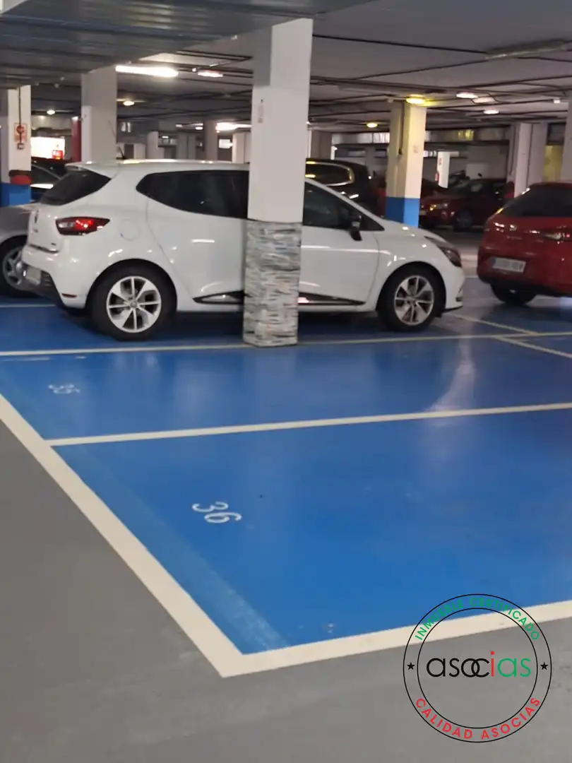 Parkplatz von Garage zum Verkauf in Gijón 