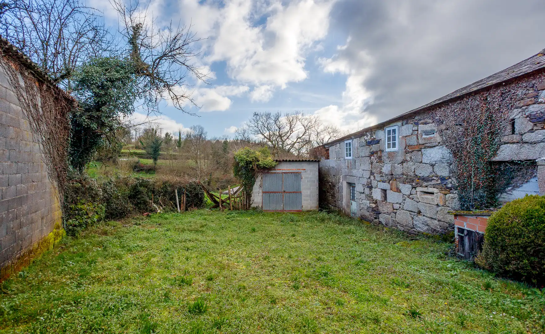 Finca rústica en venda en O Corgo   amb Moblat