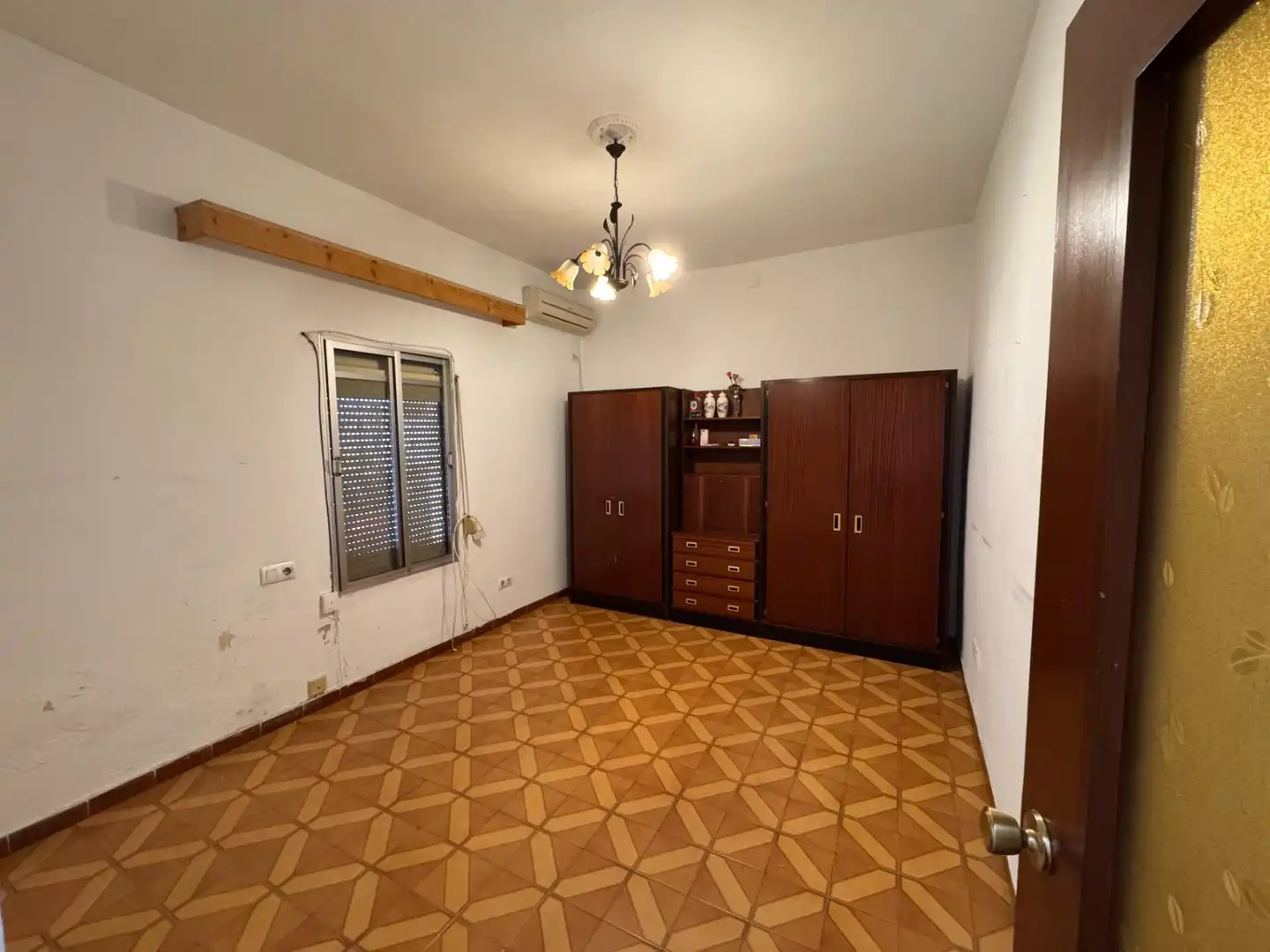 Casa adosada en venda en San Juan de Aznalfarache amb Traster