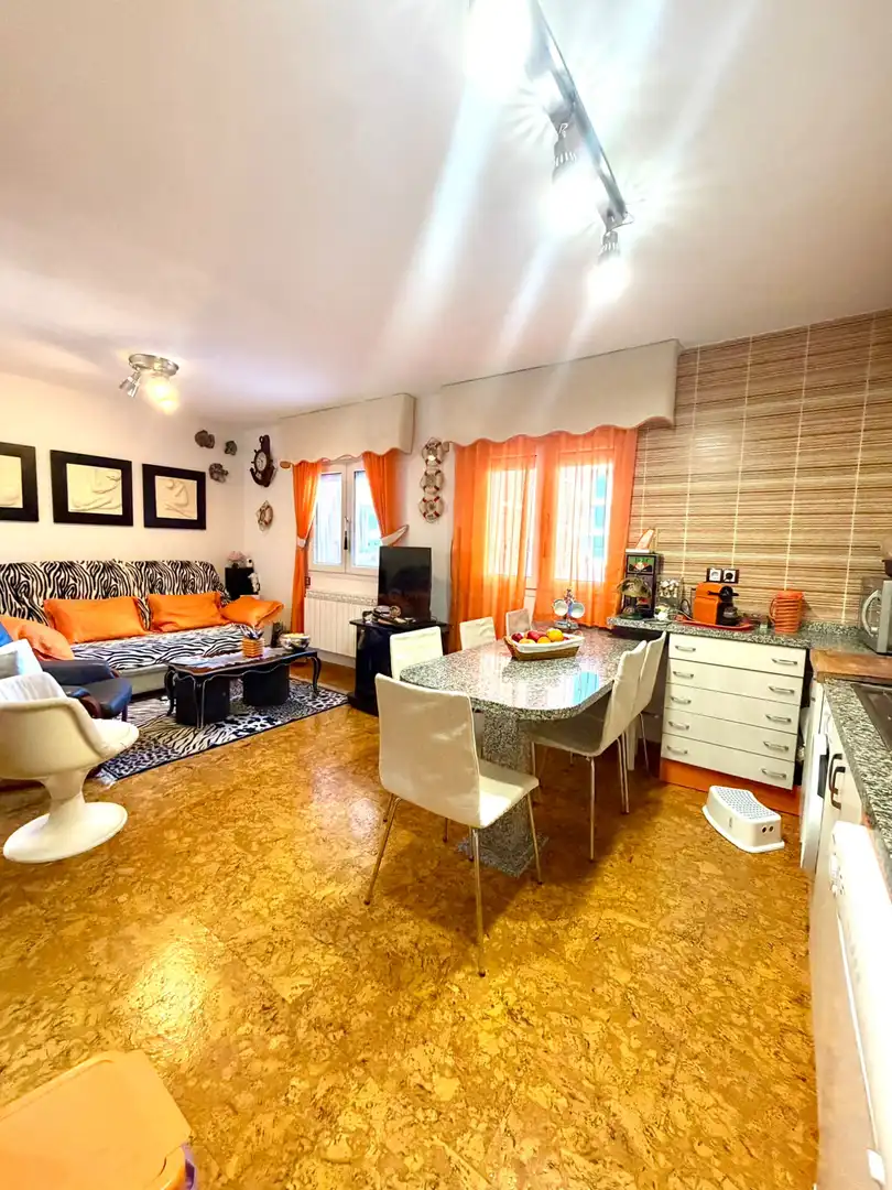 Wohnzimmer von Wohnung zum Verkauf in Gijón  mit Heizung
