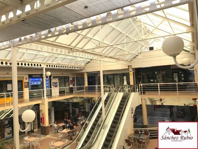 Local comercial en Alquiler en El Burgo