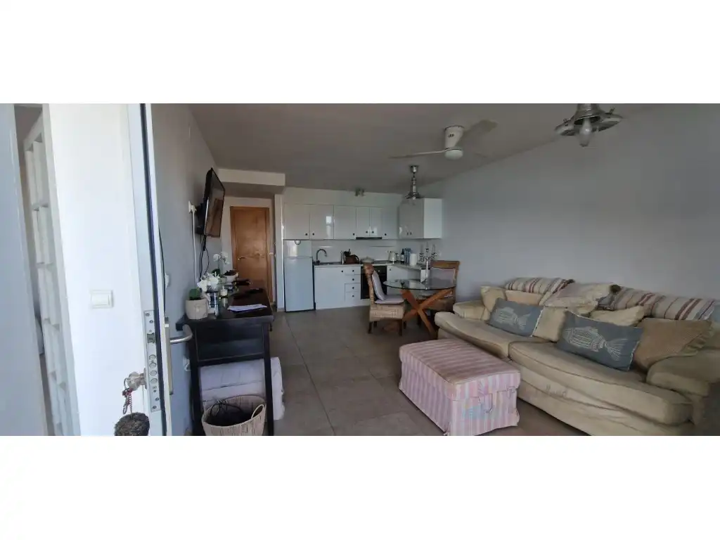 Sala d'estar de Apartament de lloguer en Santa Eulària des Riu amb Terrassa i Moblat