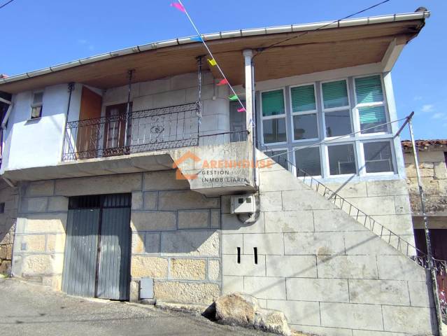 Casa-chalet en Venta en Baños de Molgas
