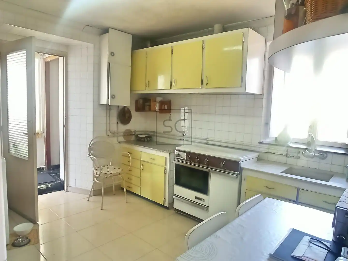 Cuina de Casa o xalet en venda en Ferrol amb Jardí privat i Traster