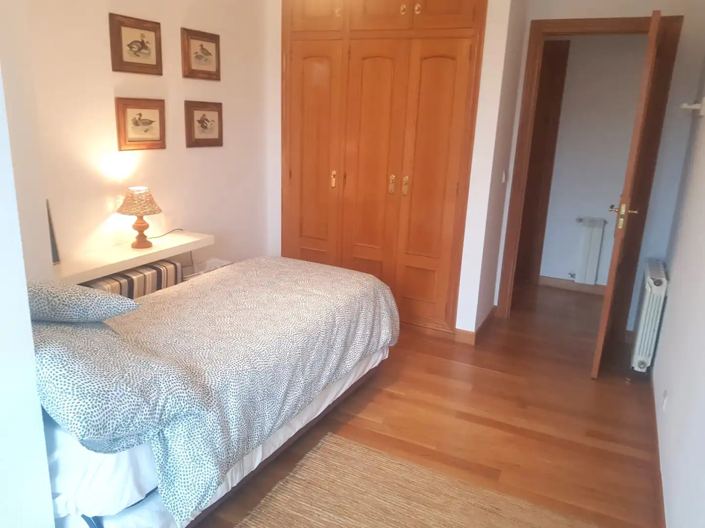Schlafzimmer von Wohnung zur Miete in Santander mit Heizung, Terrasse und Möbliert