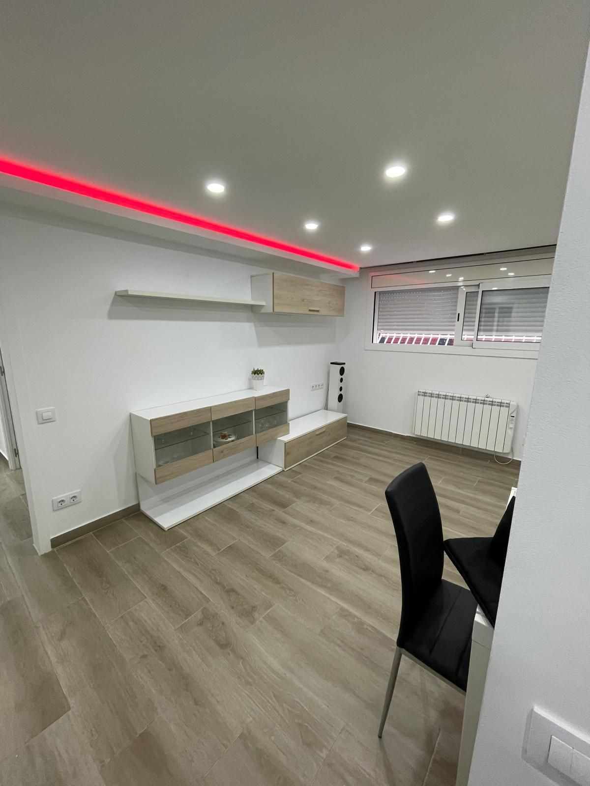 Apartment for sale in L'Hospitalet de Llobregat  with Air Conditioner and Heating