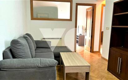 Sala d'estar de Pis en venda en  Madrid Capital amb Aire condicionat, Calefacció i Parquet
