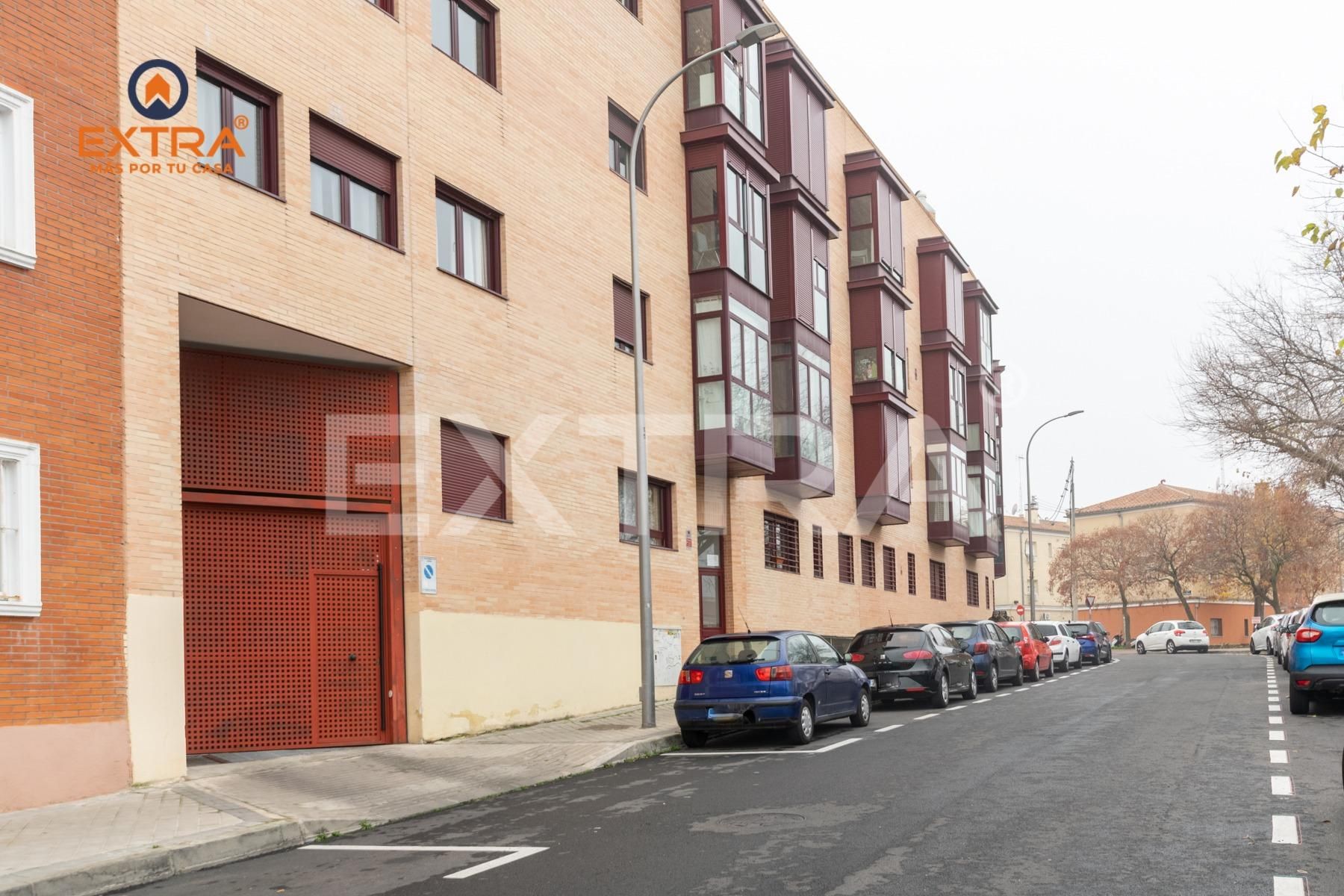 Exterior view of Garage for sale in  Madrid Capital