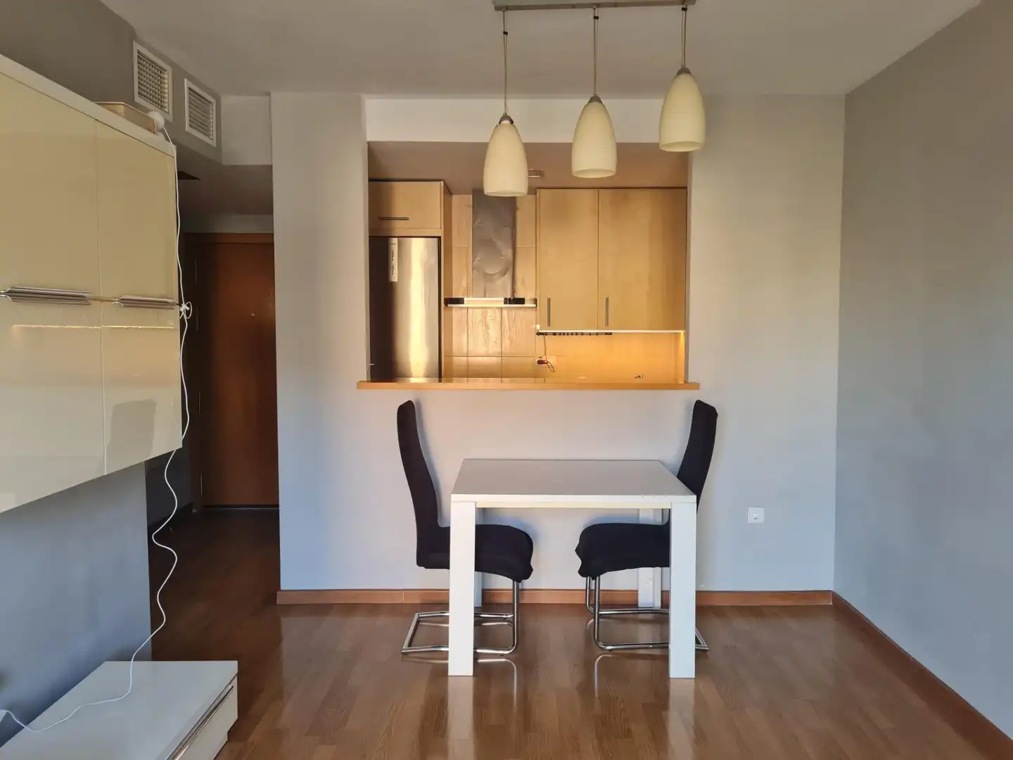 Flat with terrace to rent in Ciudad Jardín, imagen 4