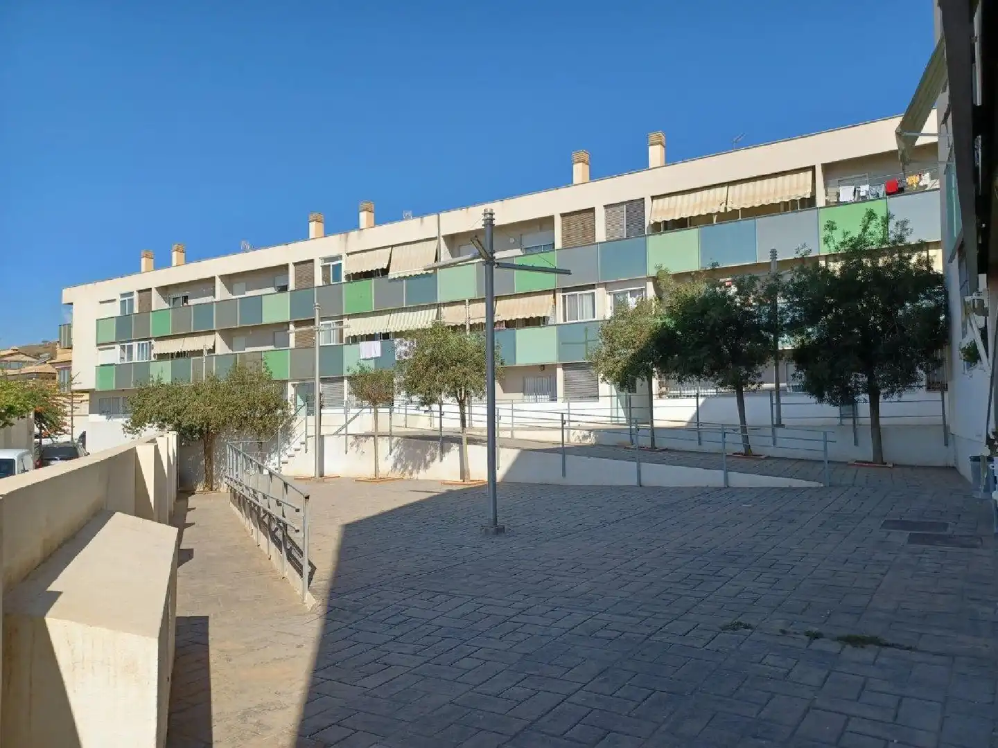 Vista exterior de Pis en venda en Motril